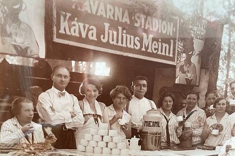 Káva Julius Meinl.