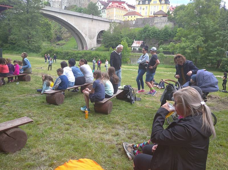 1. Loketské VyOsení na Malé scéně v amfiteátru.