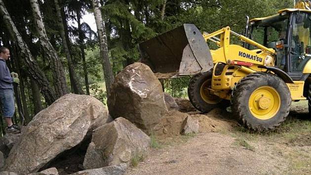 BIKETRIAL. V Březové finišují přípravy na mistrovství světa. Trať se dočkala řady novinek. 