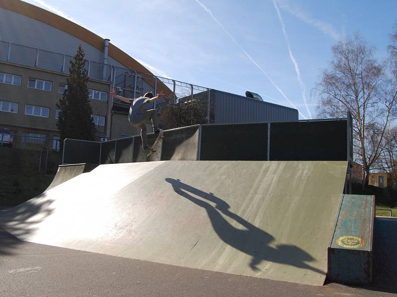 Při rekonstrukci se počítá i skateparkem