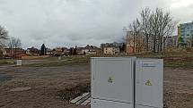 O dokončené stavební parcely nedaleko centra Sokolova se očekává velký zájem.