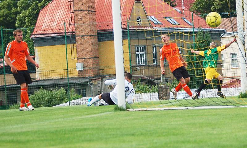 TJ OSS Lomnice (v oranžovém) - Jiskra Aš