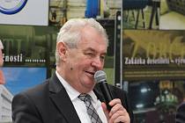 Miloš Zeman navštívil firmu Rotas strojírny.