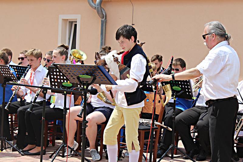 Festival dechových hudeb v Březové u Sokolova.