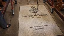 Rakev s ostatky Franze Flamina von Plankenheim byla snesena do podzemní krypty v kostele sv. Vavřince. Ta byla následně uzamčena a vchod opět zakryt  kamennou deskou.