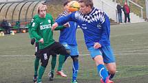 Fotbalová příprava: FK Baník Sokolov - FC Viktoria Mariánské Lázně (v modrém)