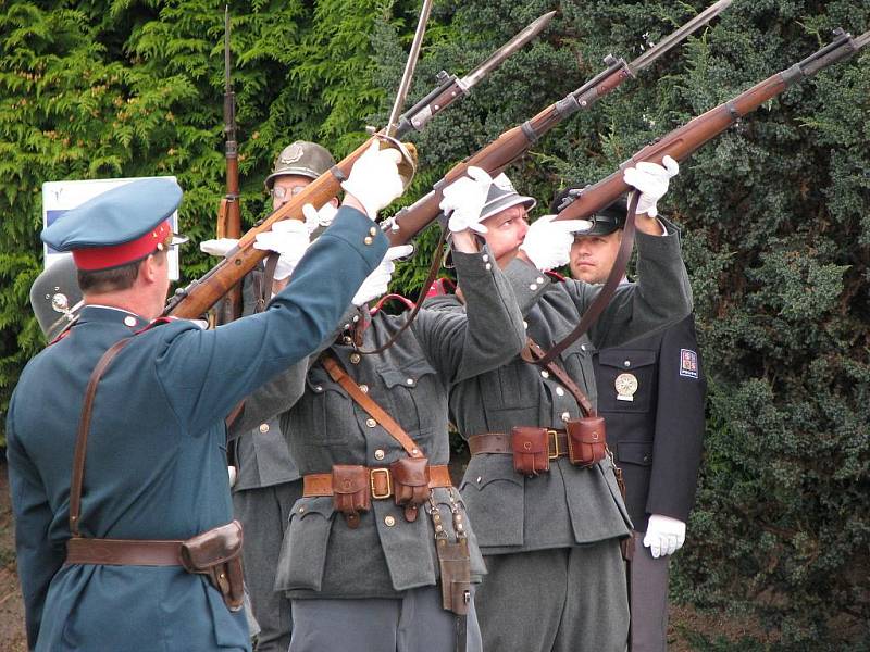 Pietní akt a slavnostní otevření muzea v Habartově.