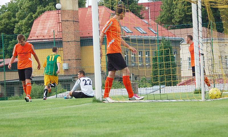 TJ OSS Lomnice (v oranžovém) - Jiskra Aš