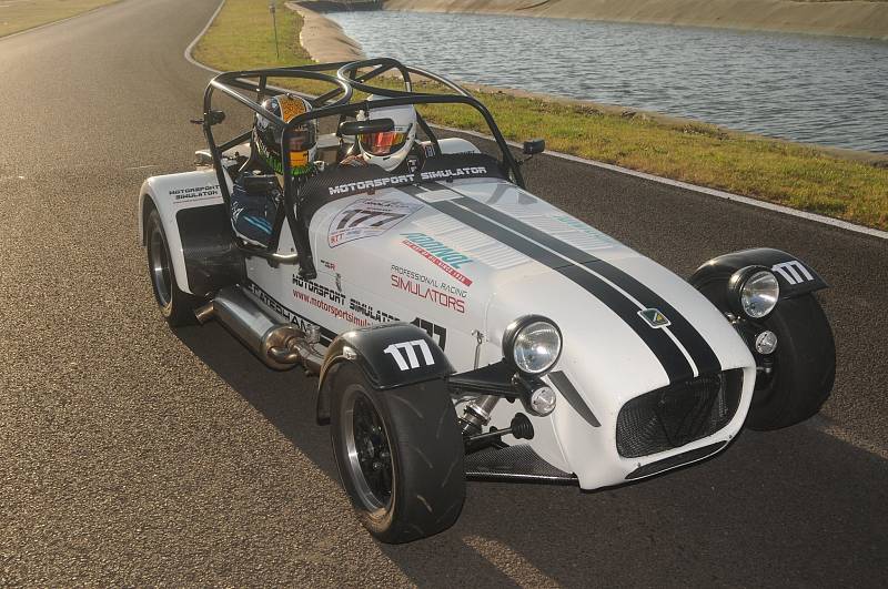 Caterham 485R