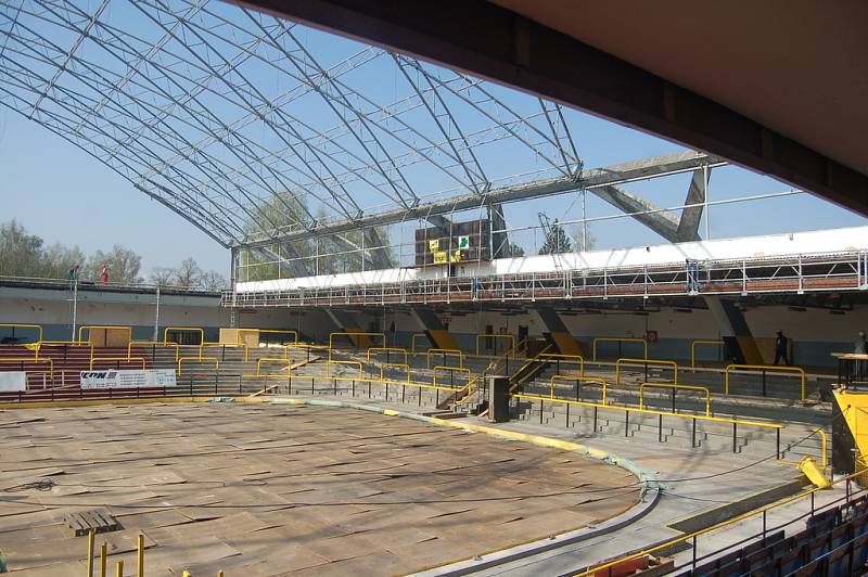 Rekonstrukce zimního stadionu v Sokolově