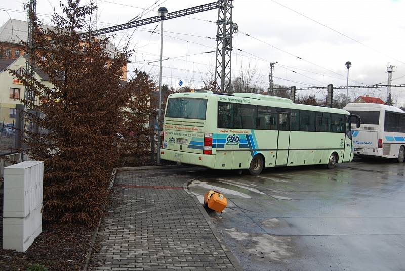 Dopravní terminál Sokolov, místo které používají cestující jako veřejné záchodky