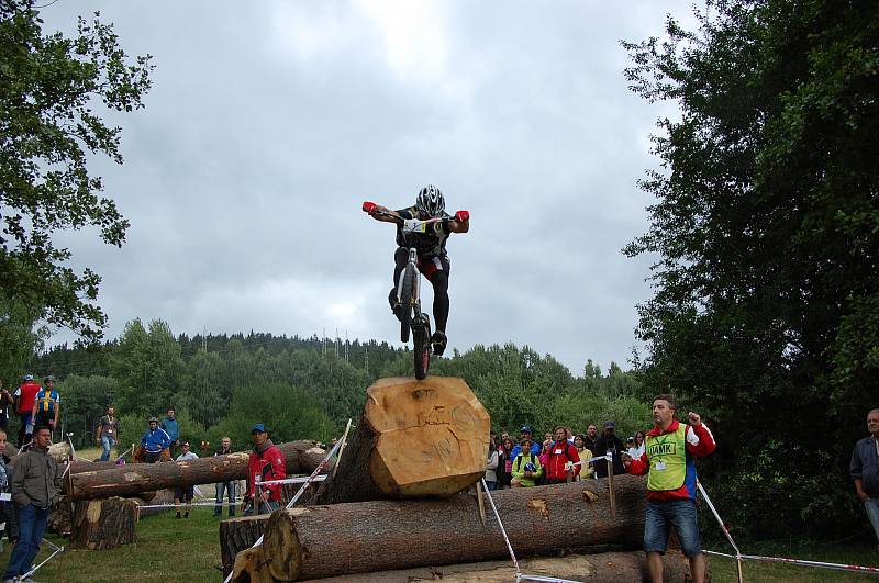 Biketrial v Březové.