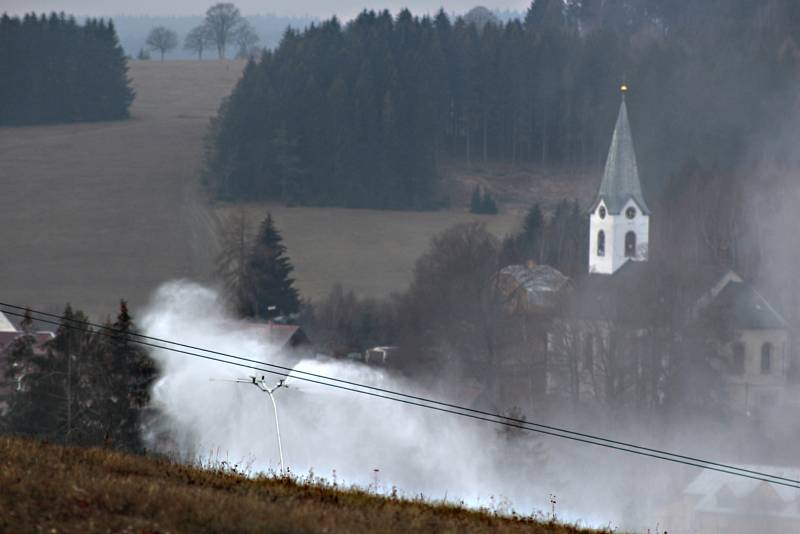 Bublavské skicentrum začalo zasněžovat.