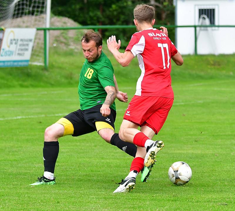 Derby s karlovarskou Slavií přetavila ve výhru 2:1 Březová,  které trefil tři body v 90. minutě střídající záložník Dan Krlička.