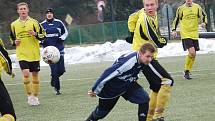 Zimní turnaj SSZ: OSS Lomnice - Baník Habartov (v modrém)