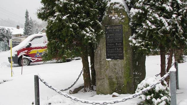 Pomník obětem 1. světové války v Březové.