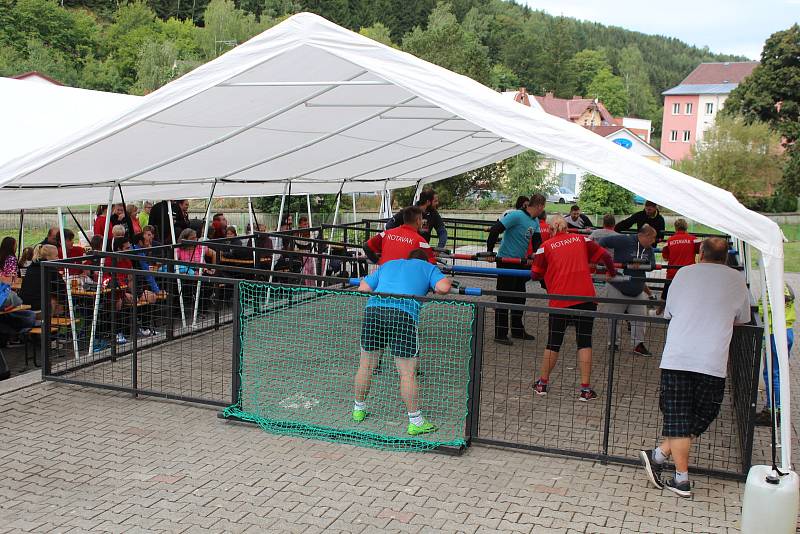 Živý stolní fotbálek v Kraslicích