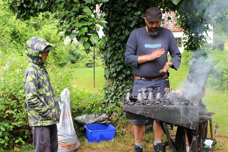 Dny lidové architektury pro Karlovarský kraj byly zahájeny v malebném skanzenu Doubrava u Lipové na Chebsku.