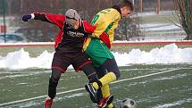 Zimní turnaj SSZ: FK Baník Sokolov U17 - Spartak Chodov B (v černo - červeném)