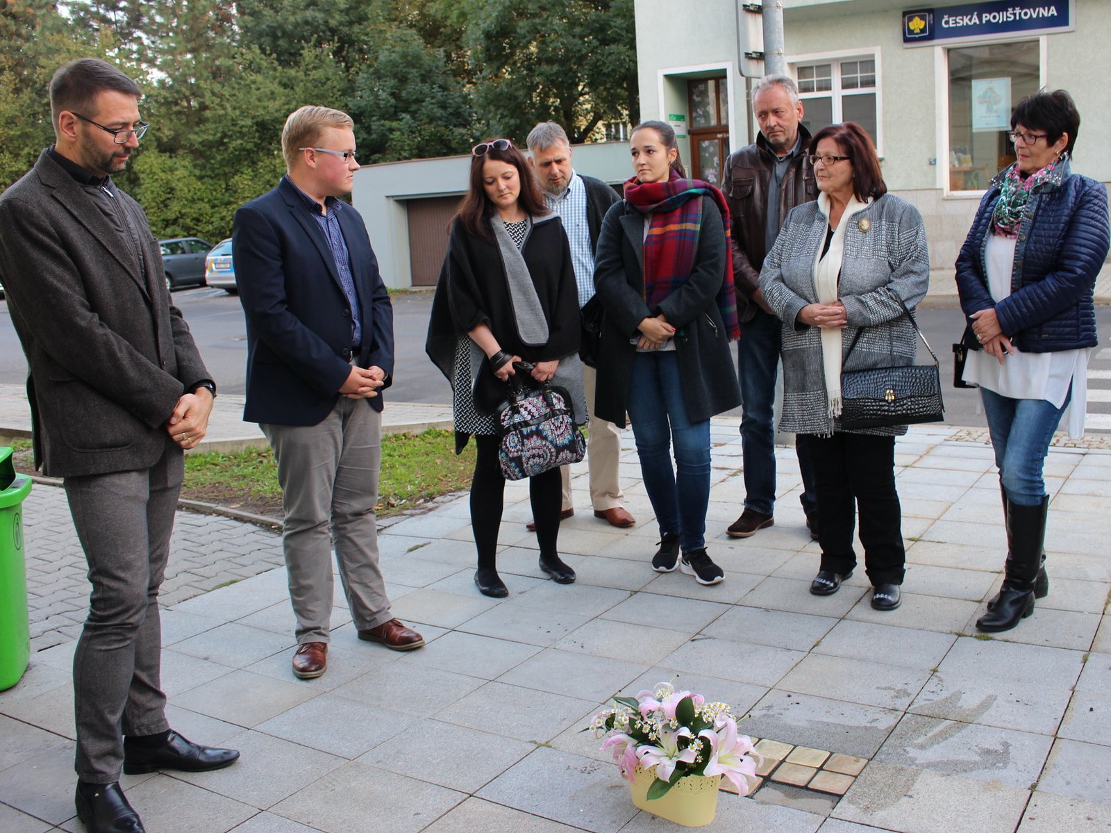Oběti holocaustu nejsou zapomenuty, připomínkou jsou kameny zmizelých -  Sokolovský deník