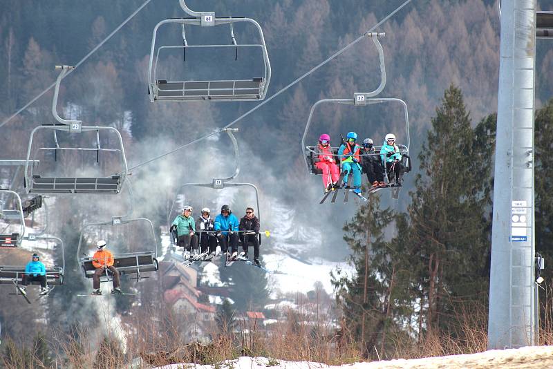 Víkendové lyžování ve Skicentru Bublava - Stříbrná.