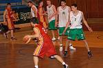 II. basketbalová liga: BK Sokolov - Sršni Písek (v červeném)