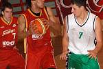 II. basketbalová liga: BK Sokolov - Sršni Písek (v červeném)