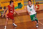 II. basketbalová liga: BK Sokolov - Sršni Písek (v červeném)