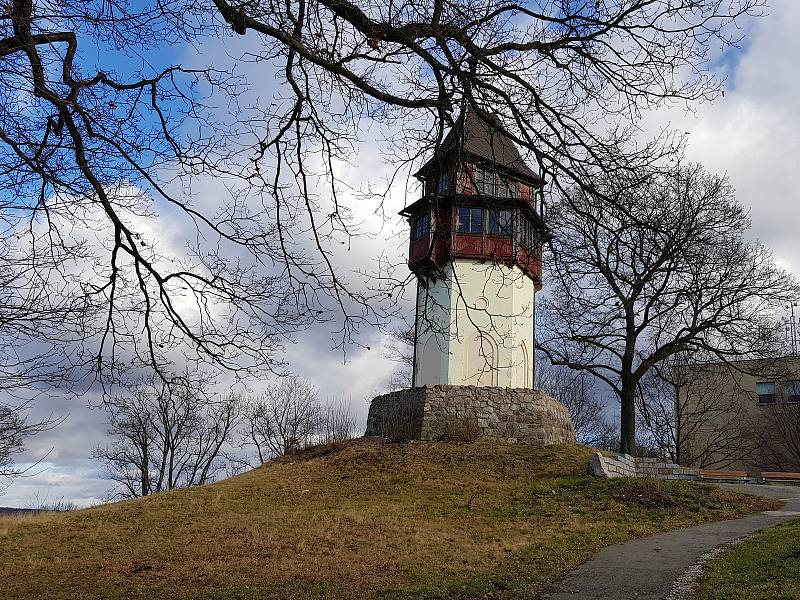 Sokolovský park pod kopcem Hard