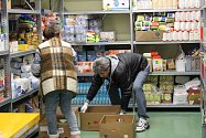 V sobotní sbírce darovali lidé v Karlovarském kraji potřebným 10,5 tuny potravin a drogerie.
