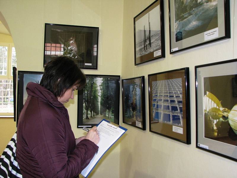 Společná výstava fotografického setkání sestává ze dvou částí a nese název Fascinace fotografií. 