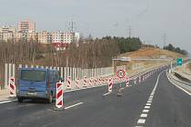 Silnice R6 u Sokolova.