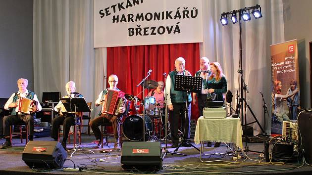 Setkání harmonikářů v Březové u Sokolova