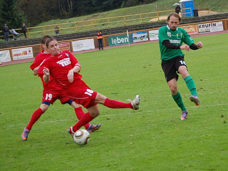 II. fotbalová liga: FK Baník Sokolov - SK Slovan Varnsdorf (v červeném)