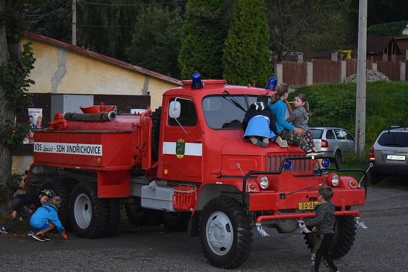 Jindřichovice žily rockem a pomáhaly nemocné Nelince