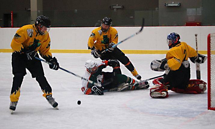 Utkání ligy mladších dorostenců HC Baník Sokolov - HC Baník Most 7:5