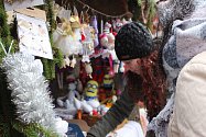 Krušnohorské vánoční trhy se konaly o víkendu na hradě Loket i ve městě.