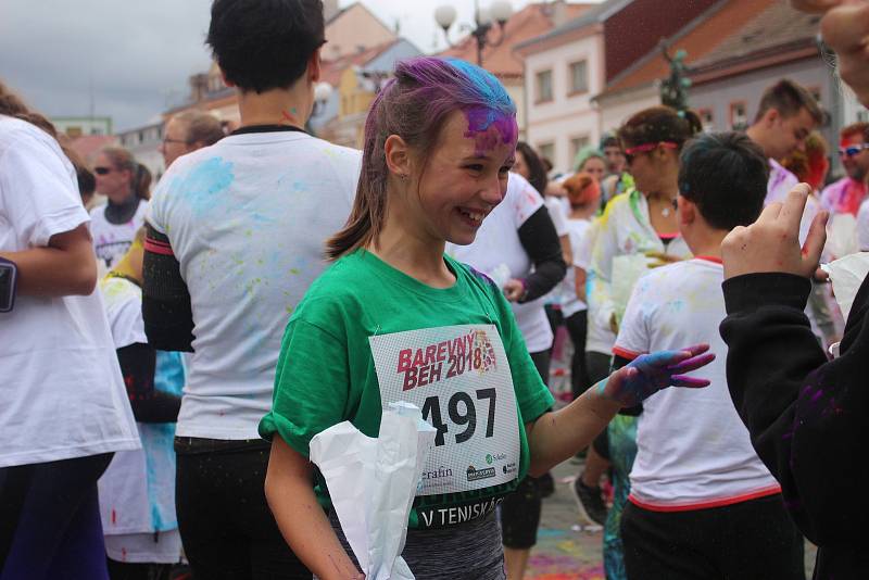 Sokolovský čtvrtmaraton, Barevný běh, Den s Policií ČR, Stezka skřítka Sokolníčka, koncerty nebo ohňostroje, to všechno byla letošní akce Hurá, prázdniny.