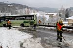 Nehoda autobusu v Lokti.