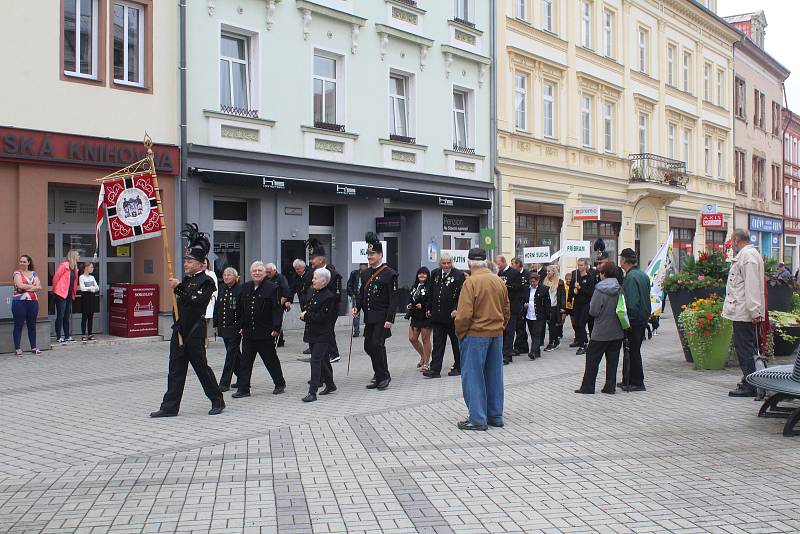 V Sokolově opět uctili horníky.