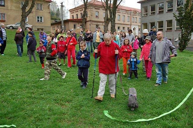 Otevření naučené stezky v Oloví. 