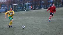 Krajský Fincentrum přebor: Baník Sokolov B - FK Union Cheb (v červeném)