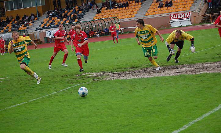 Divize: FK Baník Sokolov B - FC Chomutov