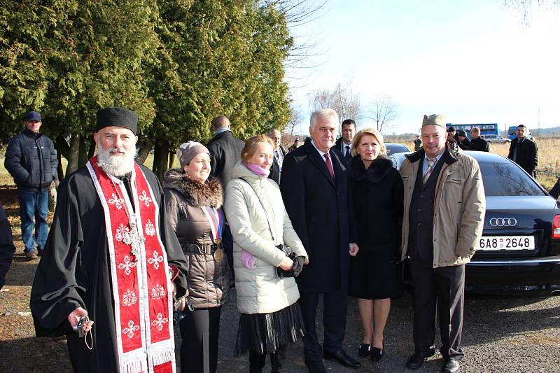 SRBSKÝ PREZIDENT Tomislav Nikolić uctil památku těch, jejichž ostatky jsou uloženy v jindřichovickém mauzoleu.