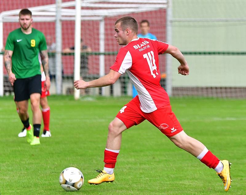 Derby s karlovarskou Slavií přetavila ve výhru 2:1 Březová,  které trefil tři body v 90. minutě střídající záložník Dan Krlička.