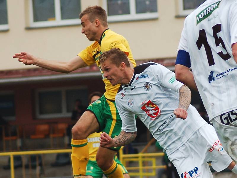 FNL: FK Baník Sokolov - FC Hradec Králové