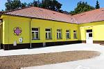 Denní stacionář Mateřídoušky  v Sokolově vznikl přestavbou školní družiny bývalé 4. základní školy.