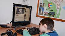 Školáci využívají v knihovně internet zdarma
