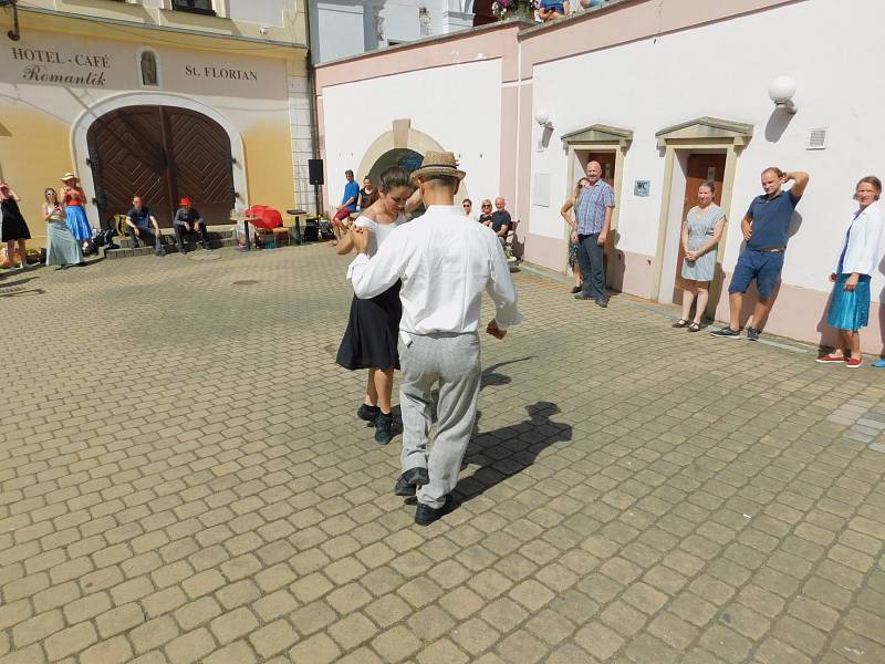 Argentinské tango v Lokti.