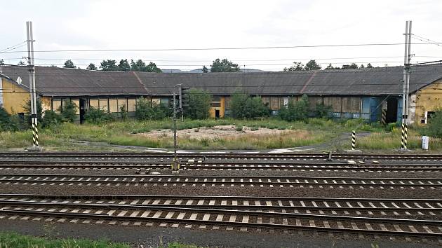 Bývalé železniční depo Sokolov.